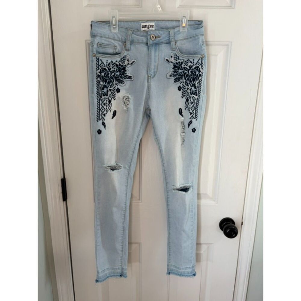 Umgee Floral Embroidered Boho Distressed Skinny Jeans Size 26